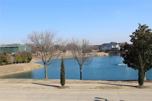 $2,750 | 829 Dogwood Trail, Aubrey, TX 76227