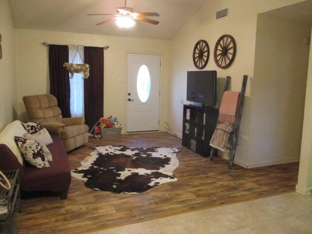 344 Walker Road Pollock, LA 71467 - Photo 9 of 23 Gallery Image 9