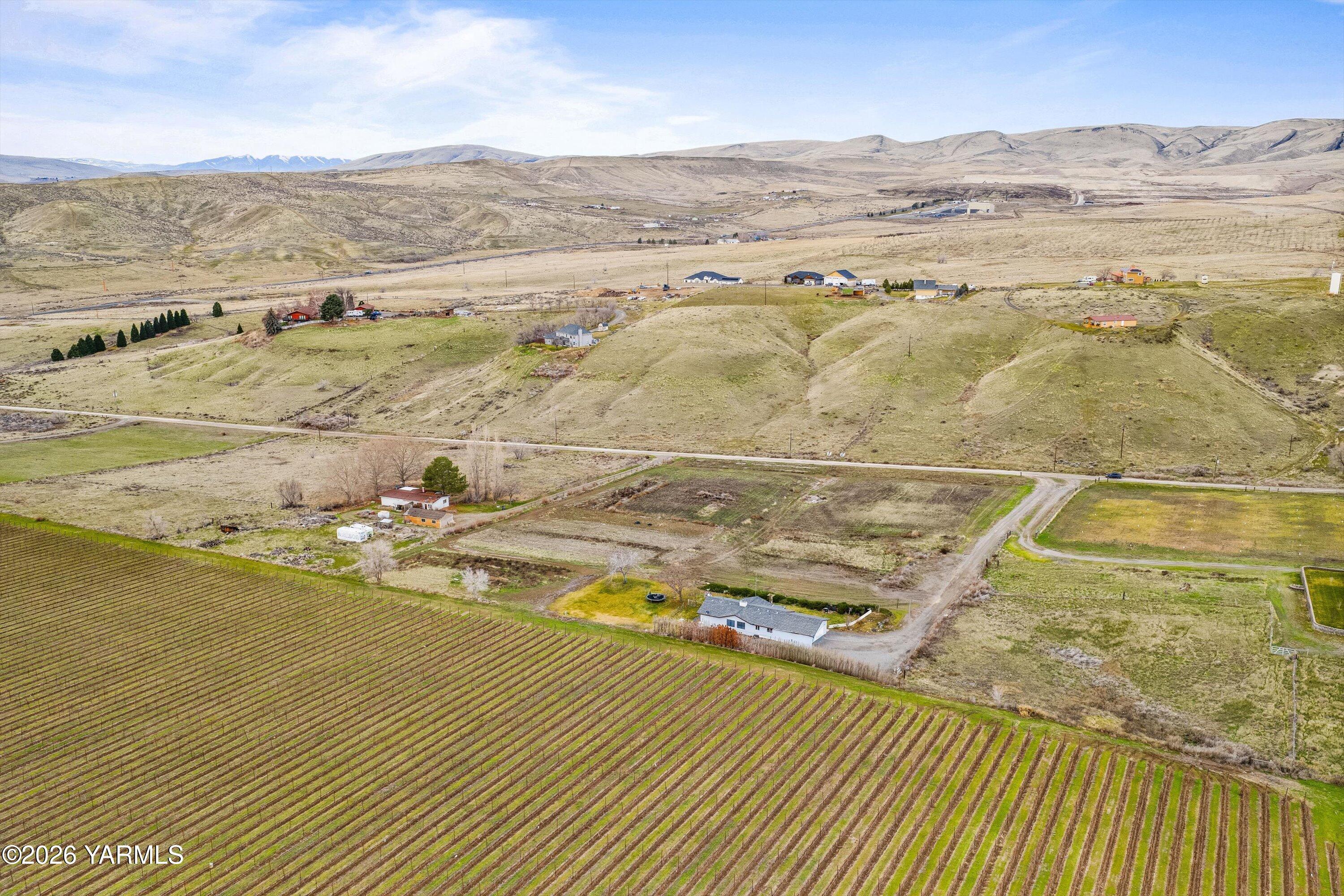 460 Sun Acres Road Zillah, WA 98953 - Photo 37 of 45 460 Sun Acres Rd 41