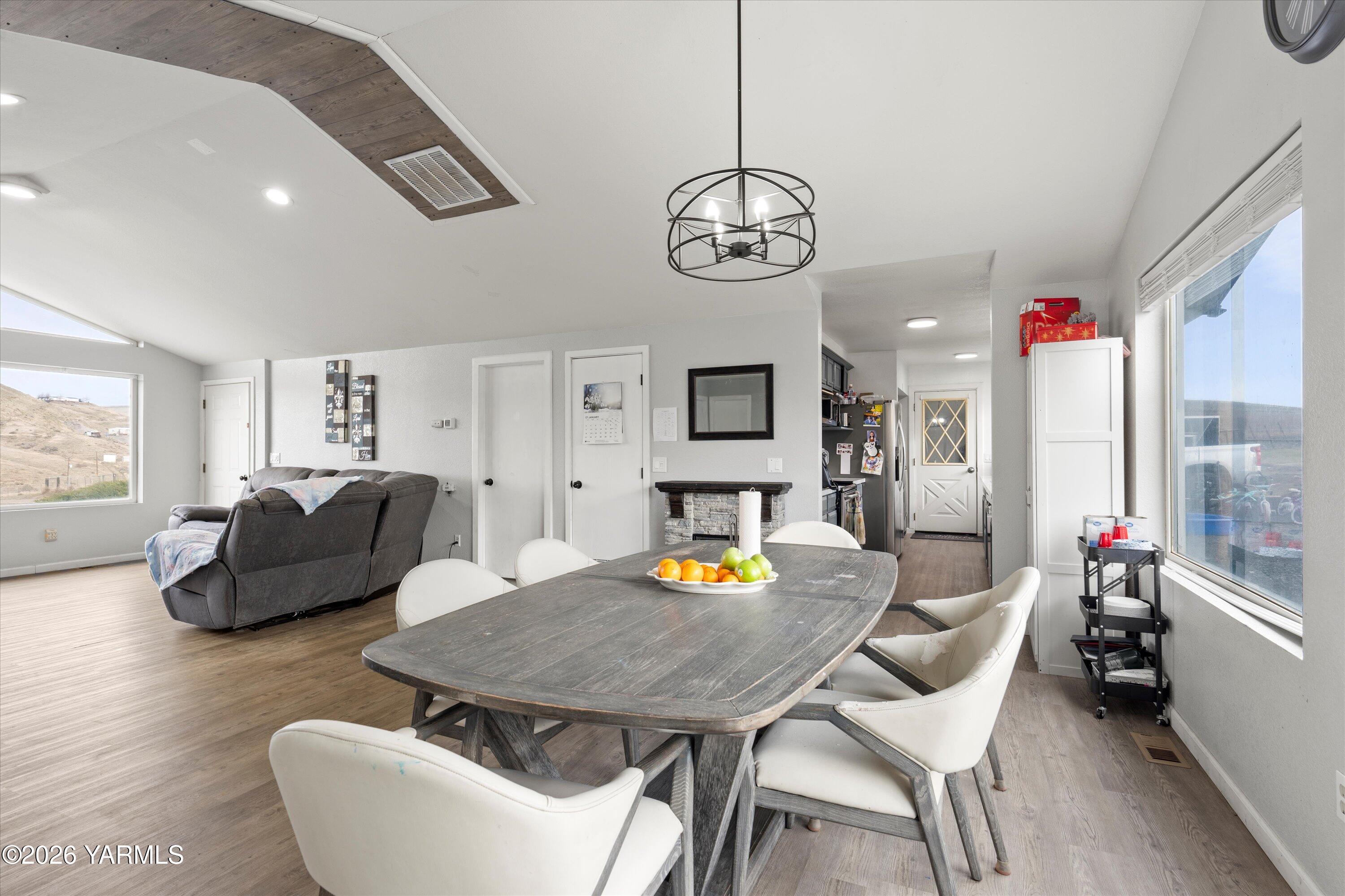 460 Sun Acres Road Zillah, WA 98953 - Photo 5 of 45 460 Sun Acres Rd 19