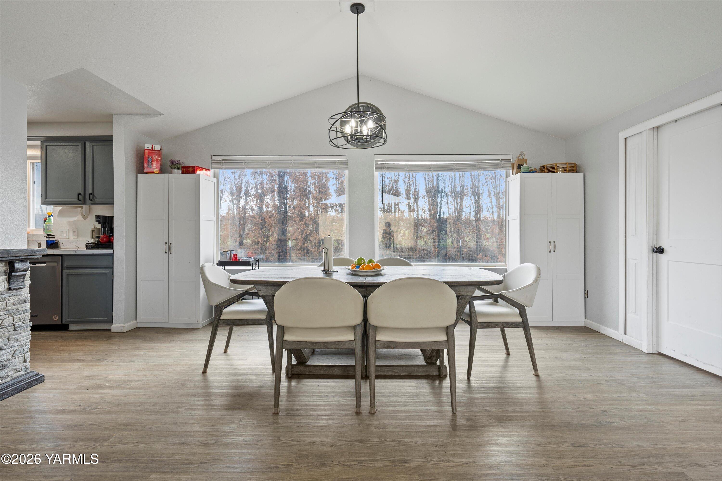 460 Sun Acres Road Zillah, WA 98953 - Photo 8 of 45 460 Sun Acres Rd 15