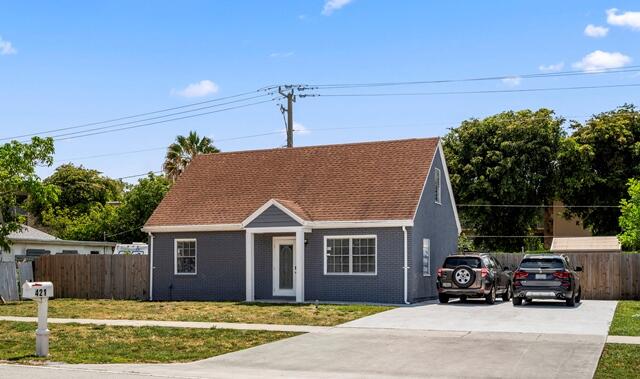 421 Kirk Road Palm Springs, FL 33461 - Photo 3 of 26 Front