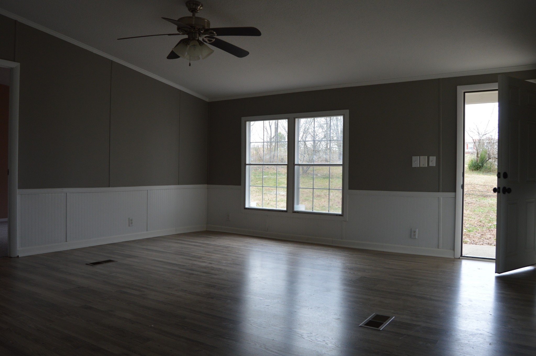 1228 Littleton Ranch Road Castalian Springs, TN 37031 - Photo 4 of 20 Gallery Image 4