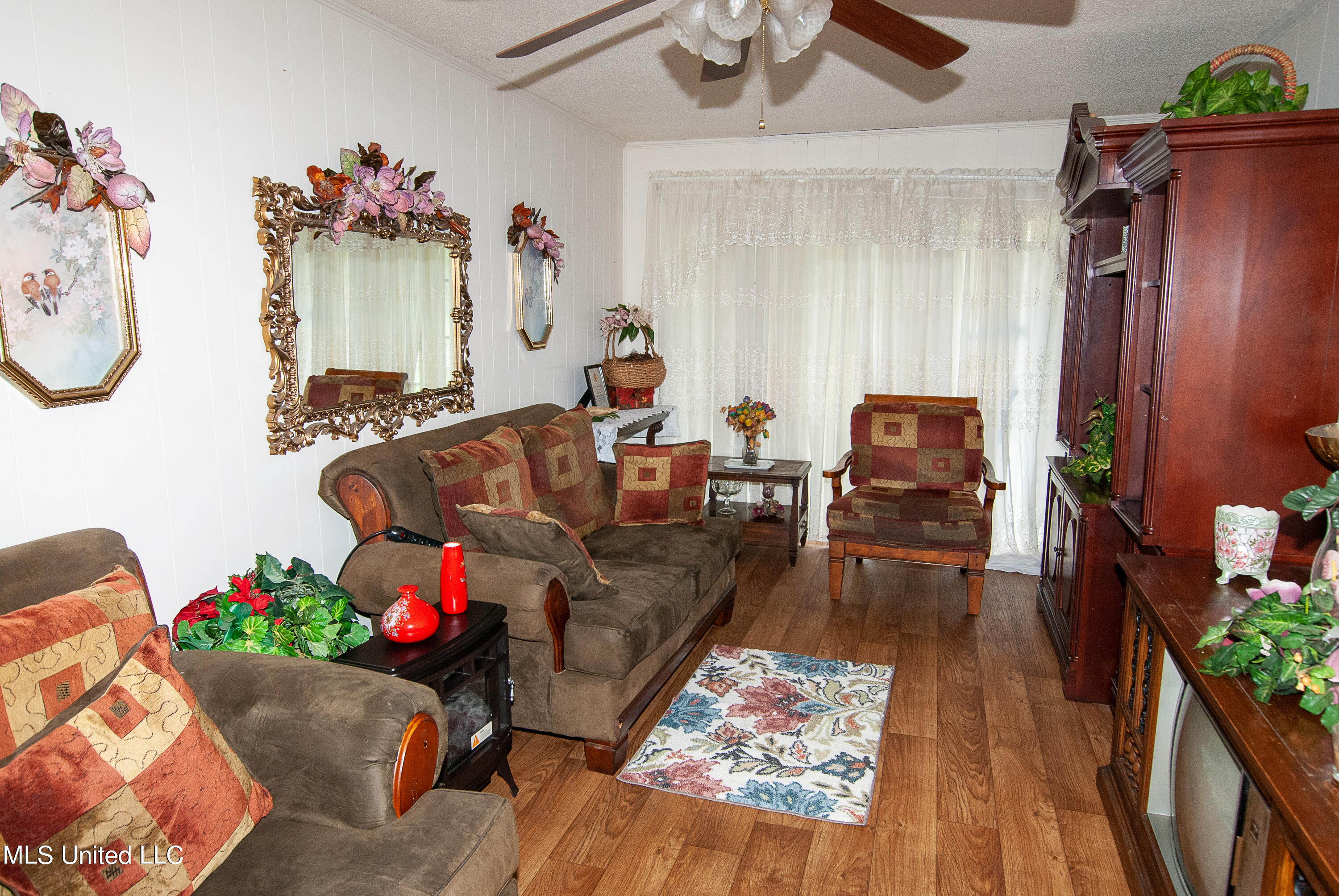 5601 Frederick Street Moss Point, MS 39563 - Photo 5 of 12 DSC_0077