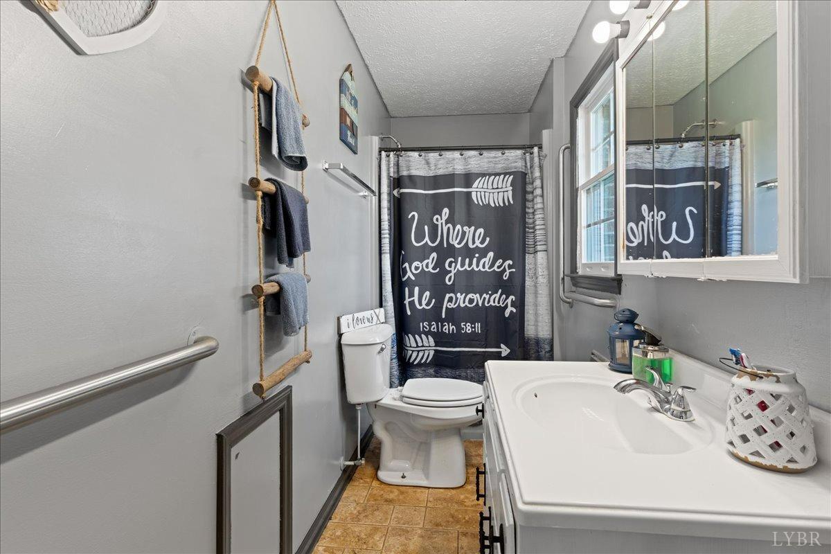 2352 Red Oak School Road Concord, VA 24538 - Photo 13 of 37 Gallery Image 13