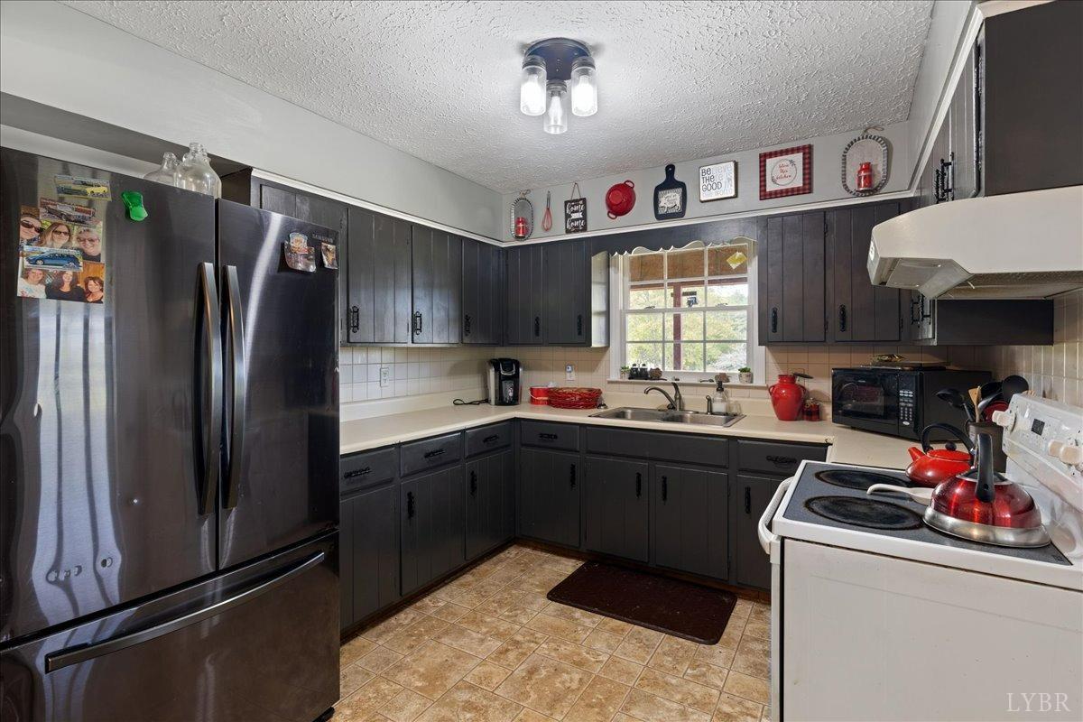 2352 Red Oak School Road Concord, VA 24538 - Photo 6 of 37 Gallery Image 6