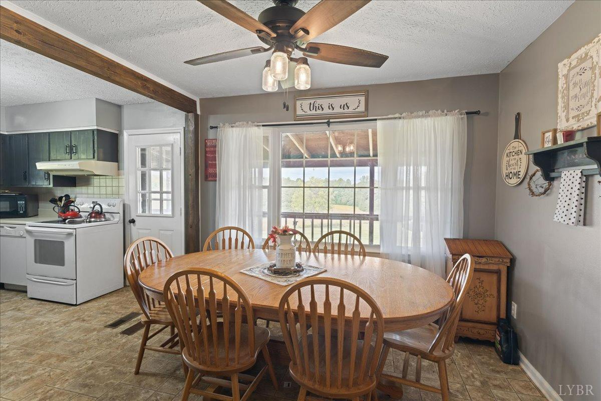 2352 Red Oak School Road Concord, VA 24538 - Photo 8 of 37 Gallery Image 8