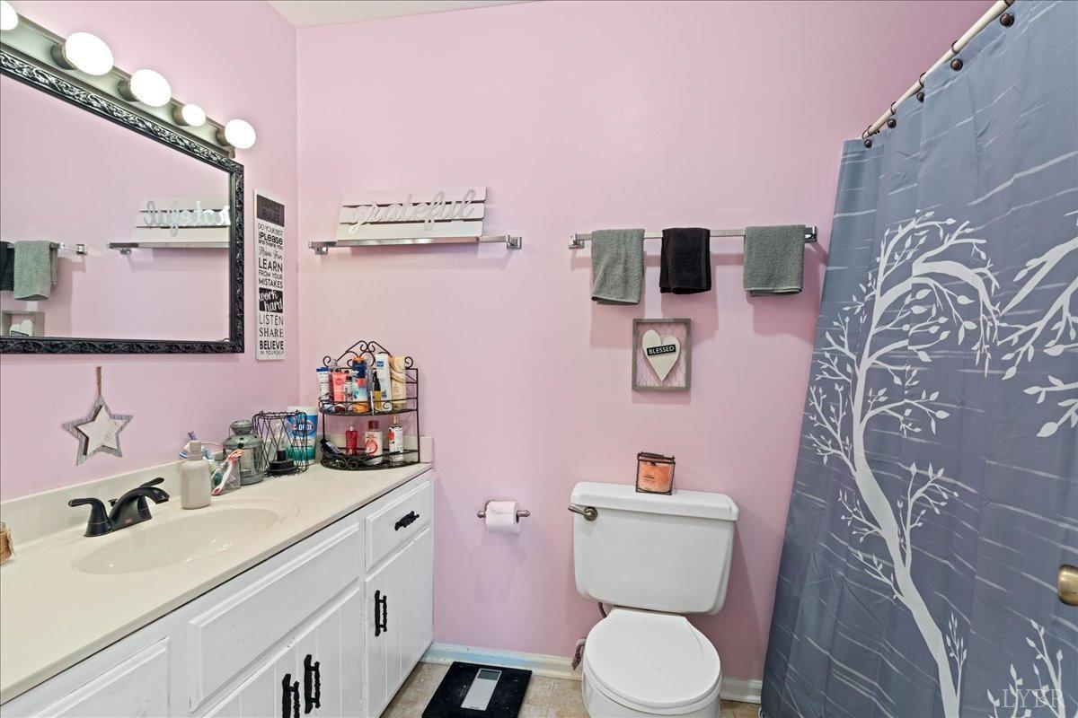 2352 Red Oak School Road Concord, VA 24538 - Photo 10 of 37 Gallery Image 10