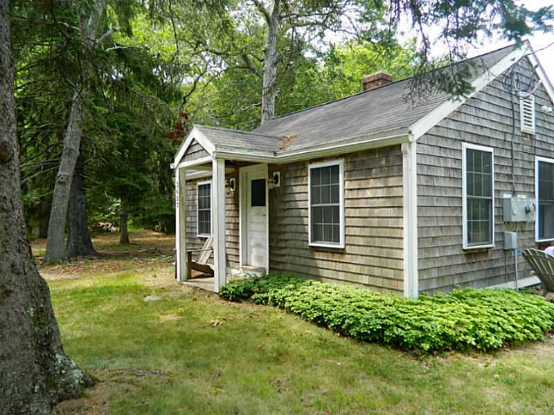 3625 Post Road South Kingstown, RI 02879 - Photo 7 of 19 Exterior Front.