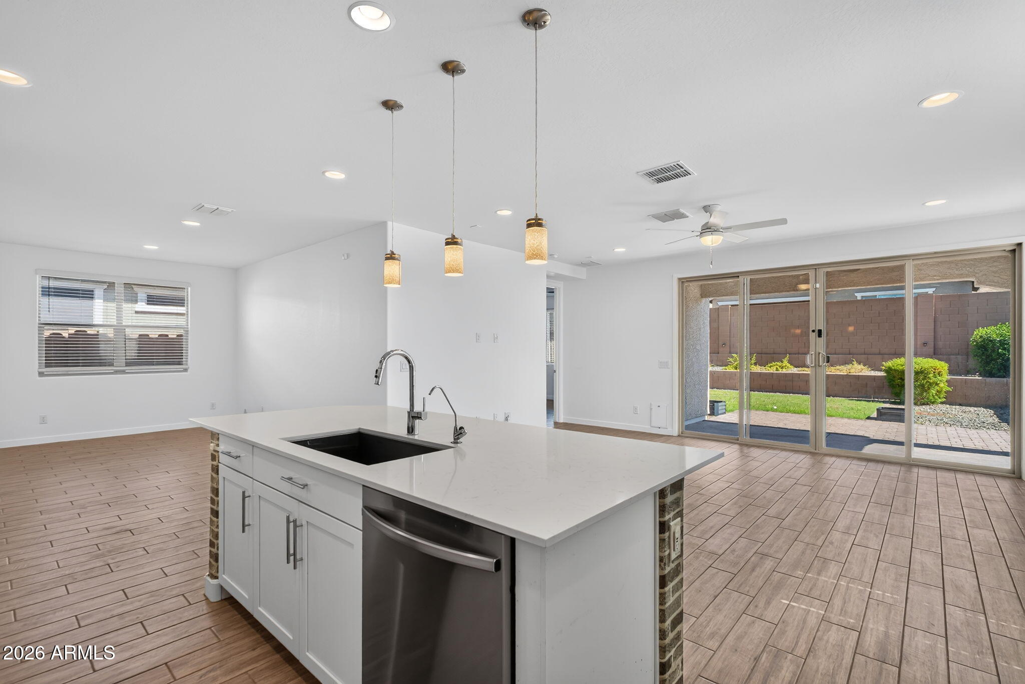1651 West Estes Way Phoenix, AZ 85041 - Photo 8 of 36 9' ceilings