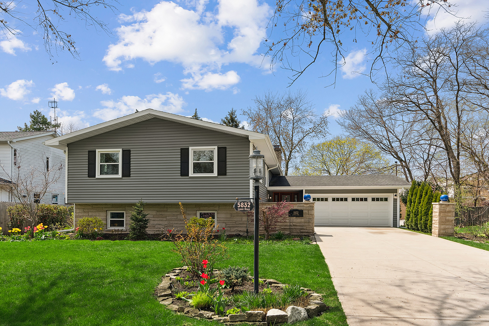 5832 Lenox Road Lisle, IL 60532 - Photo 2 of 42 Gallery Image 2