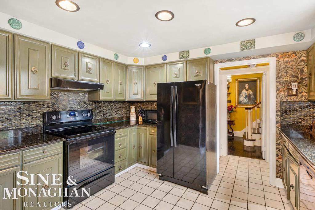 1410 Buckingham Road Grosse Pointe Park, MI 48230 - Photo 12 of 41