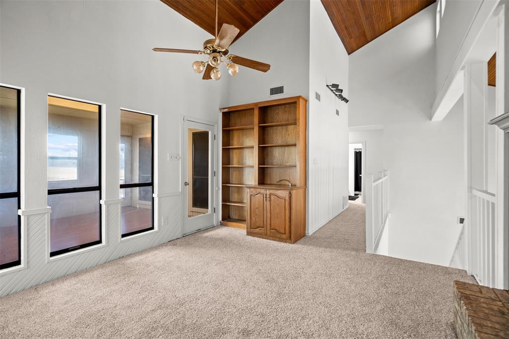 404 Laurel Trail North Terrell, TX 75160 - Photo 24 of 39 an empty room with closet and windows