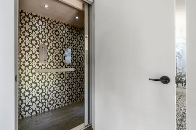 $1,650,000 | 10800 Superview Drive, Austin, TX 78736