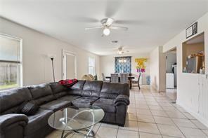 4910 Eunice Drive New Orleans, LA 70127 - Photo 2 of 8