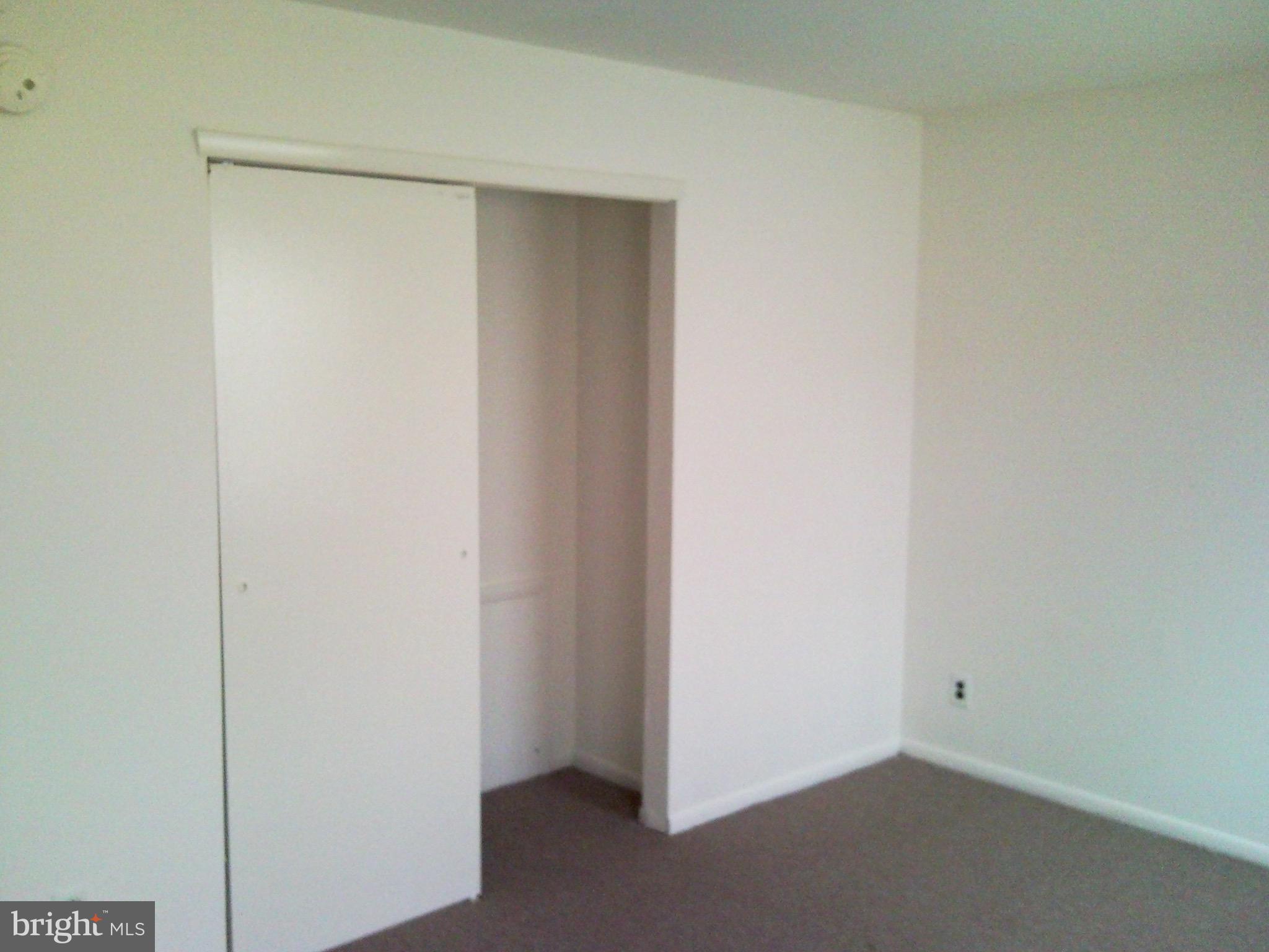 109 Chaucer Road Mount Laurel, NJ 08054 - Photo 5 of 8 Gallery Image 5