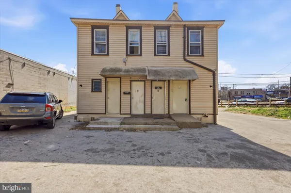 $1,600 | 909 Springfield Road, Unit D, Darby, PA 19023