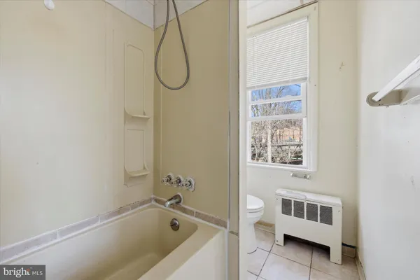 $1,600 | 909 Springfield Road, Unit D, Darby, PA 19023