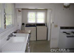 158 Putnam Road Canton, NC 28716 - Photo 10 of 16 Gallery Image 10