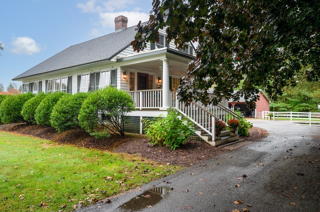 88 Virginia Road Concord, MA 01742 - Photo 2 of 32 Gallery Image 2