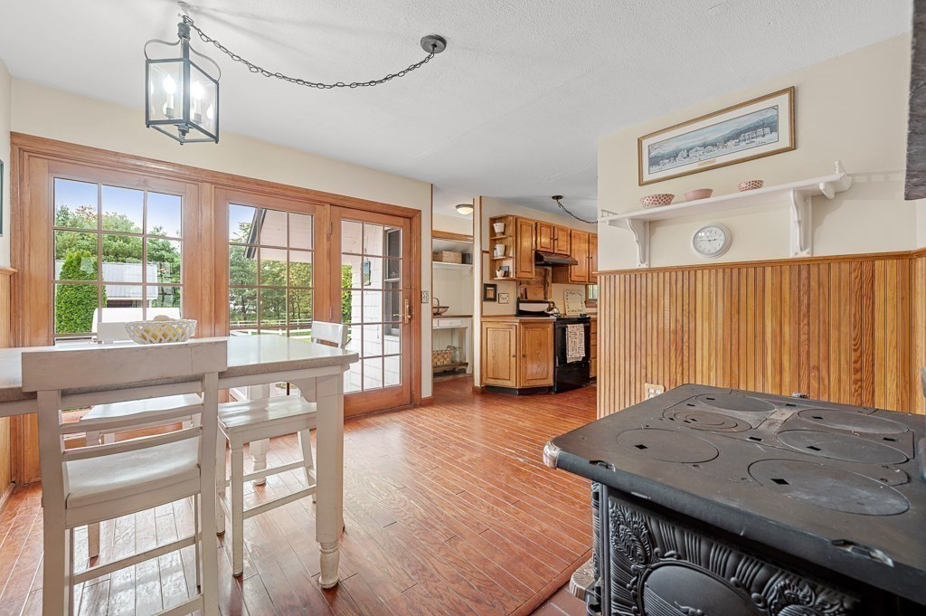88 Virginia Road Concord, MA 01742 - Photo 8 of 32 Gallery Image 8