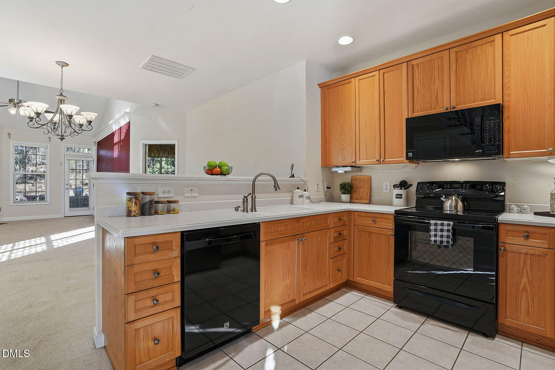 823 Swan Neck Lane Raleigh, NC 27615 - Photo 10 of 37 Kitchen 4