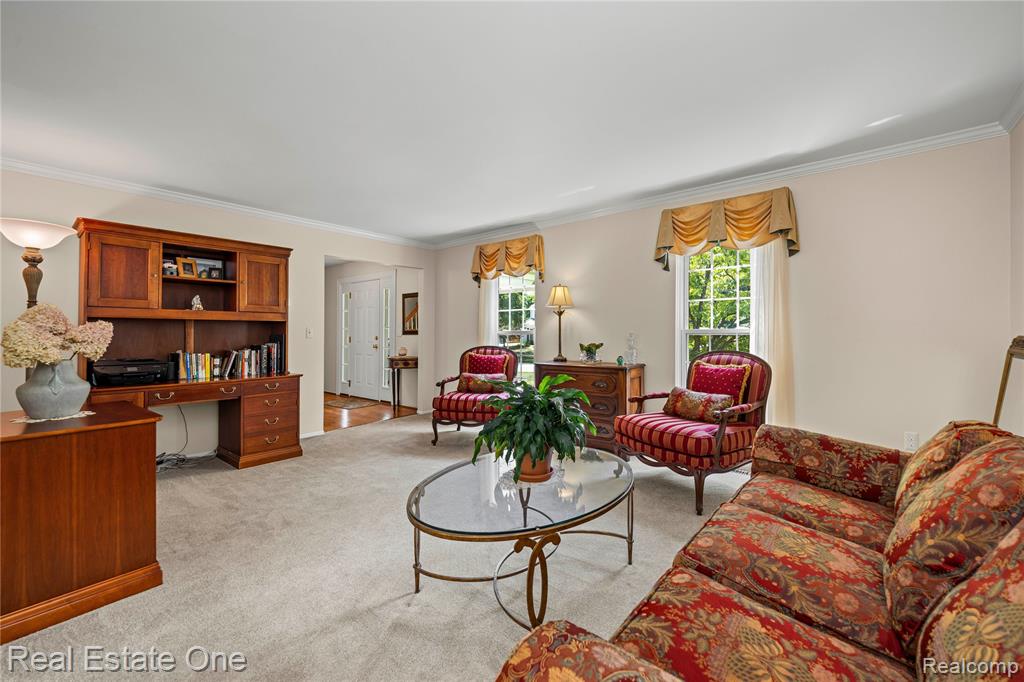 36241 Fredericksburg Road Farmington Hills, MI 48331 - Photo 10 of 48