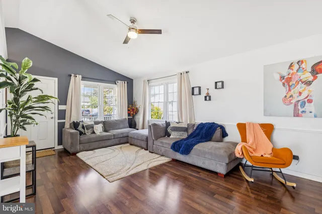 $410,000 | 200 Powell Street, Fredericksburg, VA 22408