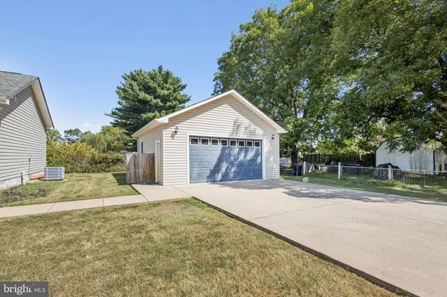 $410,000 | 200 Powell Street, Fredericksburg, VA 22408