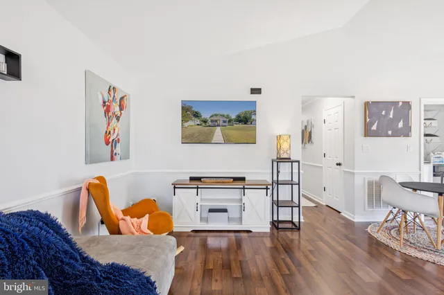 $410,000 | 200 Powell Street, Fredericksburg, VA 22408