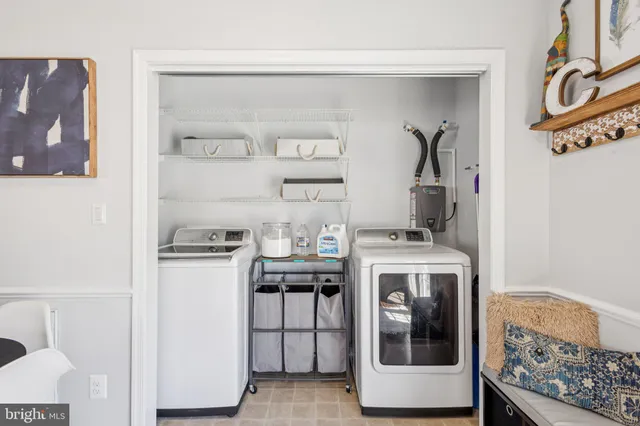 $410,000 | 200 Powell Street, Fredericksburg, VA 22408