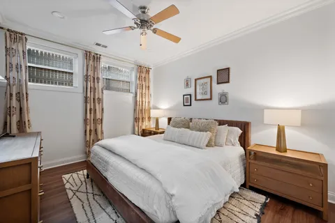 $825,000 | 2219 North Campbell Avenue, Unit 1N, Chicago, IL 60647