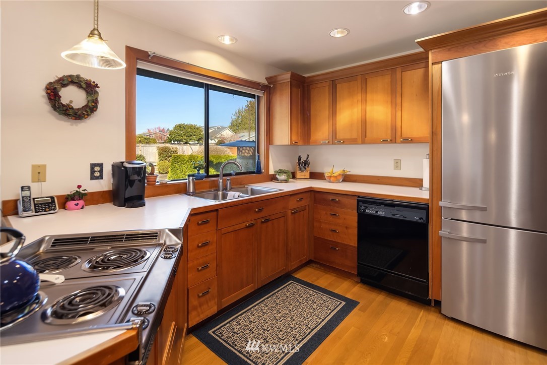 809 Aloha Street Edmonds, WA 98020 - Photo 13 of 25 Gallery Image 13