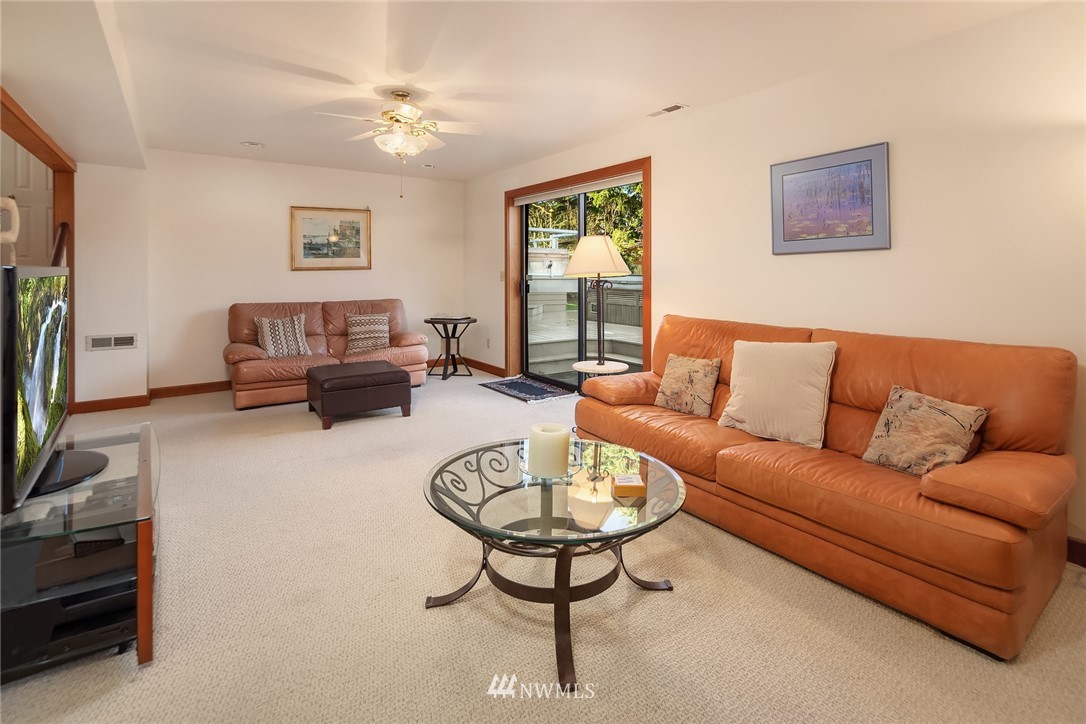809 Aloha Street Edmonds, WA 98020 - Photo 16 of 25 Gallery Image 16