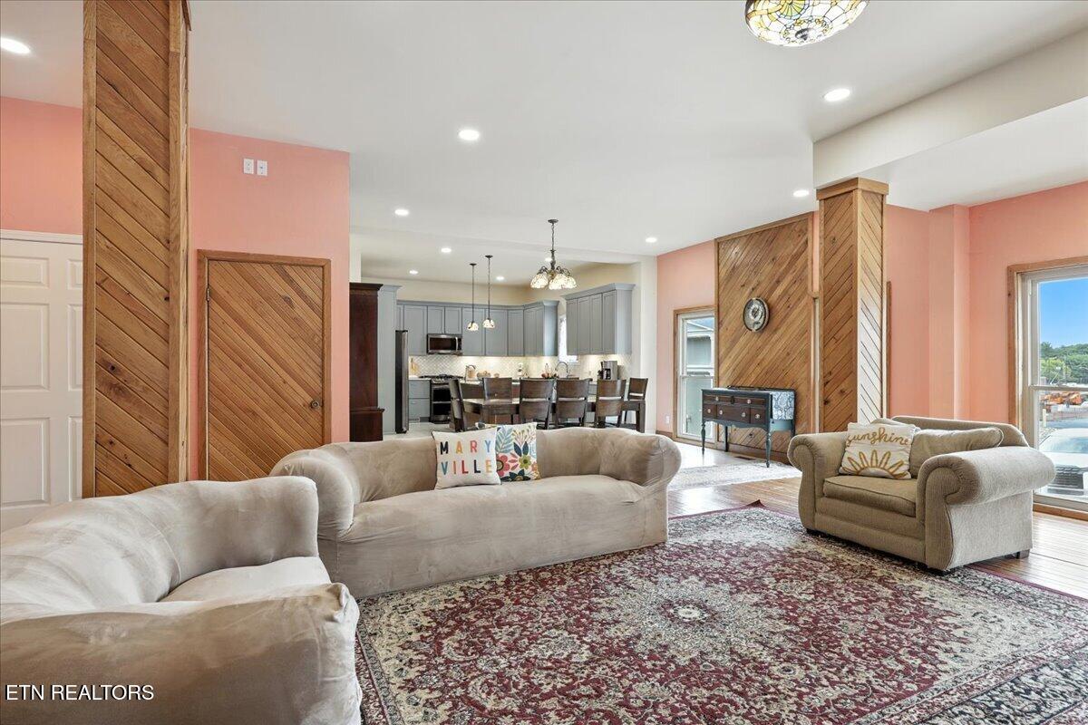 321 High Street Maryville, TN 37804 - Photo 11 of 46 Living toward Kitchen