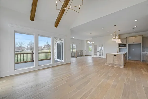 $679,000 | 13431 West 174th Terrace, Overland Park, KS 66221