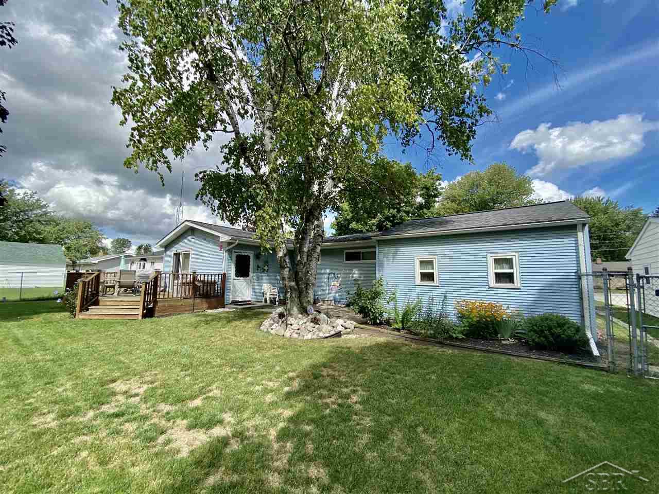1625 Riviera Street Saginaw, MI 48604 - Photo 15 of 19 50022318-15.JPG