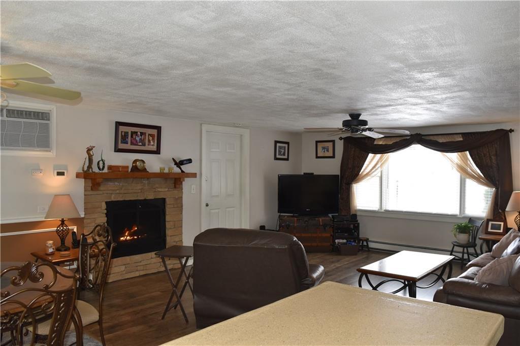 18 Old Rte 4 Berwick, ME 03901 - Photo 9 of 19 Living Room