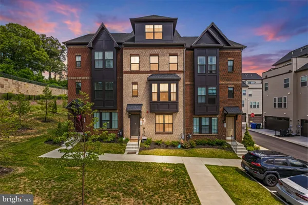 $5,000 | 7353 Mountaineer Drive, Alexandria, VA 22306