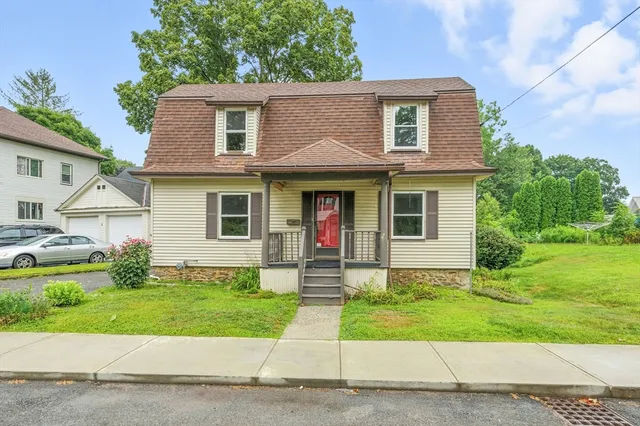 $339,000 | 20 Glover Street, Southbridge, MA 01550