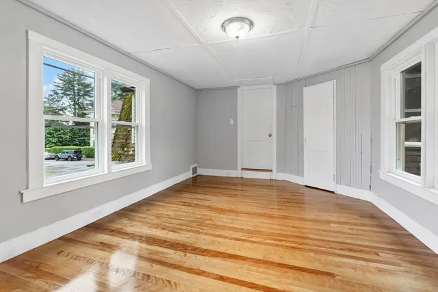 $329,000 | 20 Glover Street, Southbridge, MA 01550