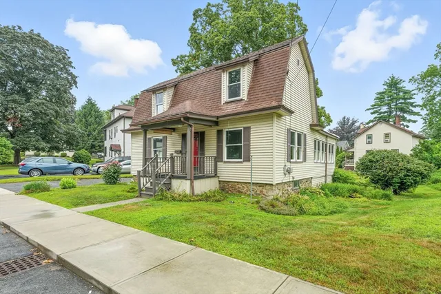 $329,000 | 20 Glover Street, Southbridge, MA 01550