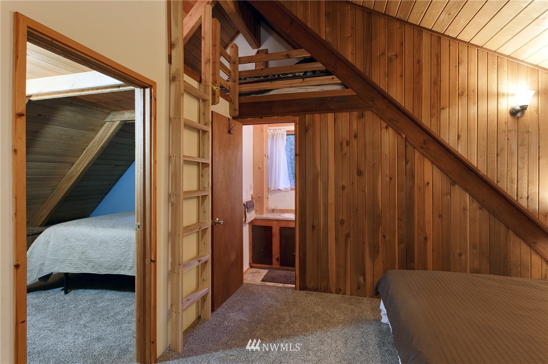 13022 Welcome Road Glacier, WA 98244 - Photo 11 of 25 Gallery Image 11