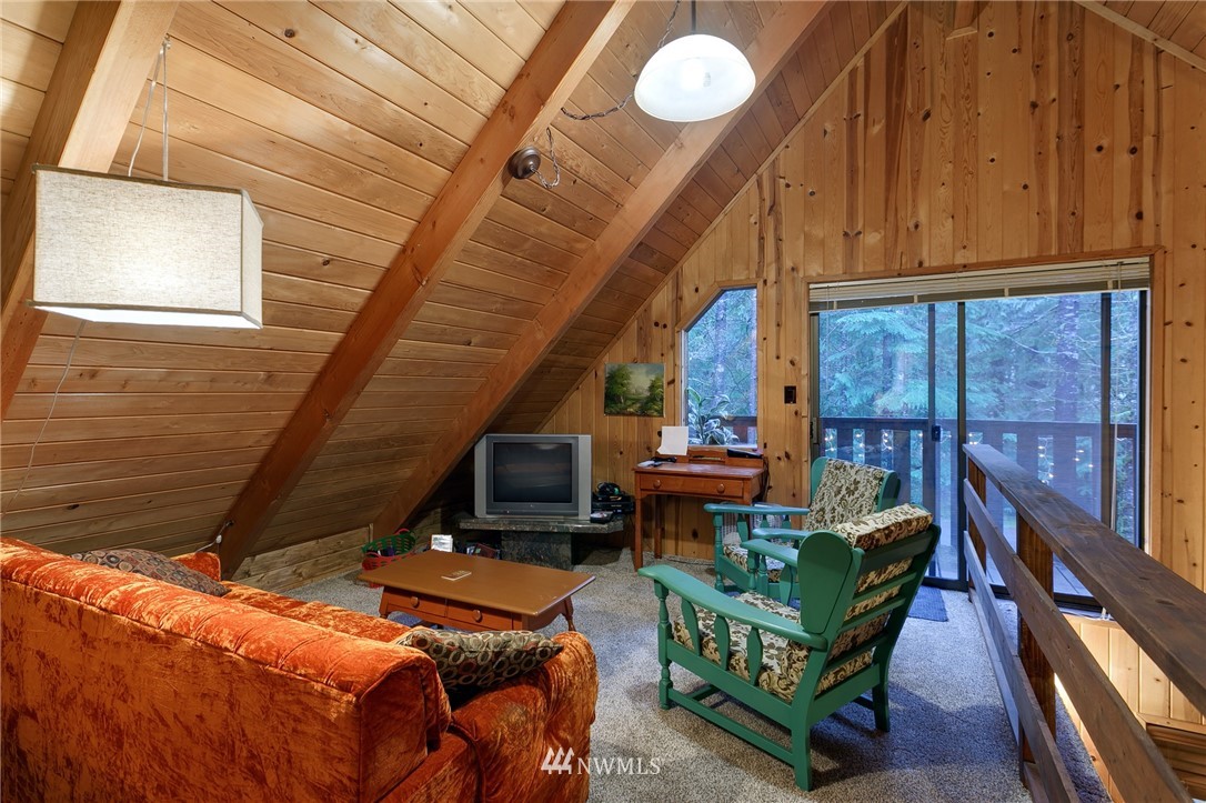 13022 Welcome Road Glacier, WA 98244 - Photo 12 of 25 Gallery Image 12