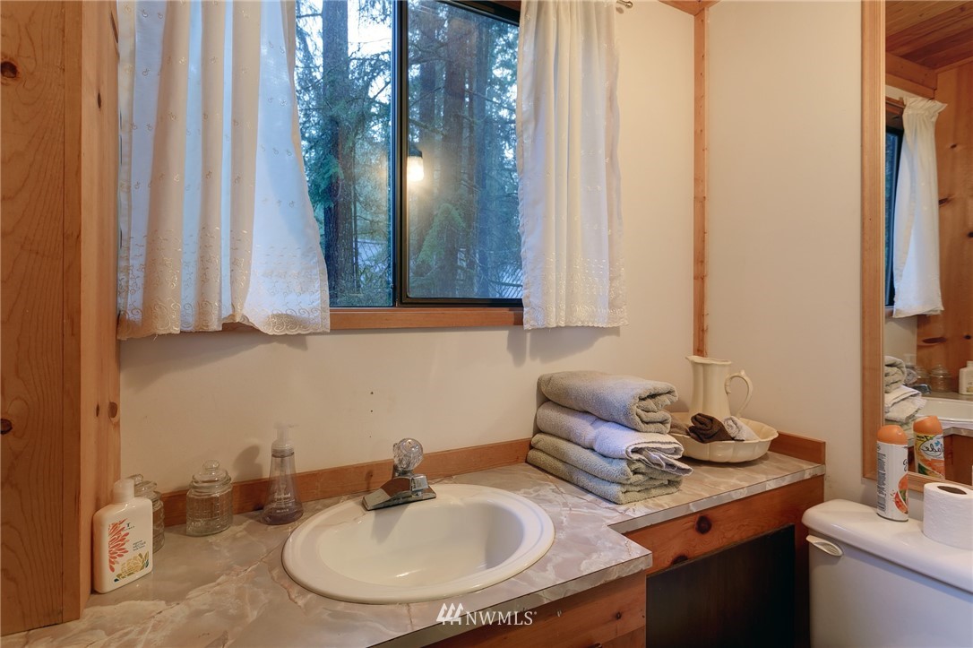13022 Welcome Road Glacier, WA 98244 - Photo 17 of 25 Gallery Image 17