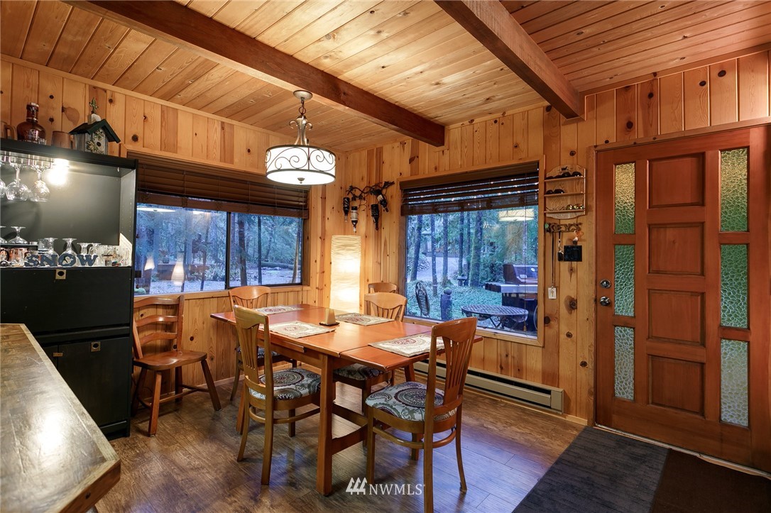 13022 Welcome Road Glacier, WA 98244 - Photo 4 of 25 Gallery Image 4
