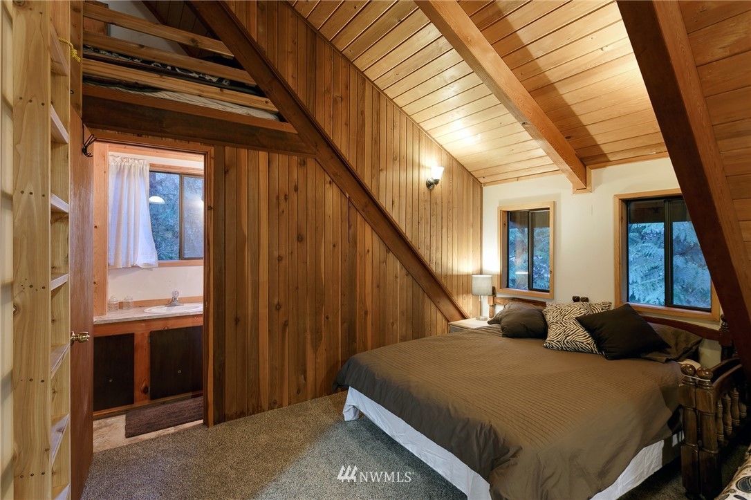 13022 Welcome Road Glacier, WA 98244 - Photo 10 of 25 Gallery Image 10