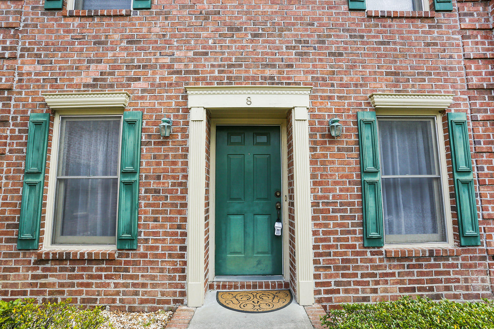 302 Springview Lane, Unit 8 Summerville, SC 29485 - Photo 2 of 25 002_1600x1067_