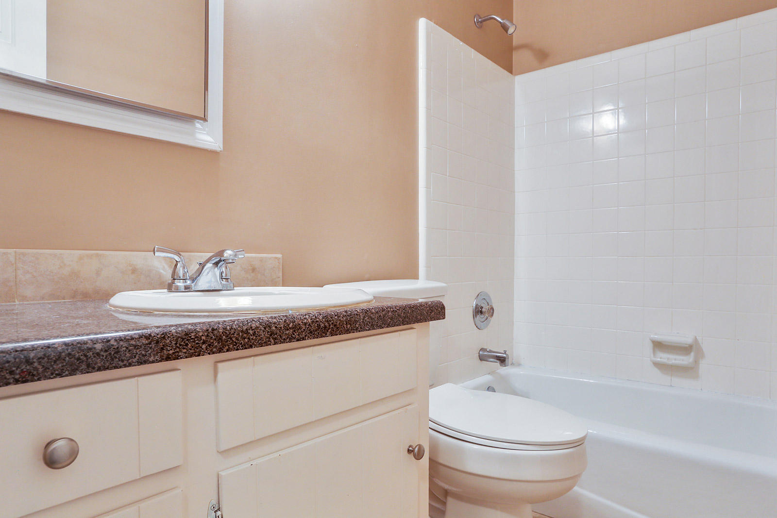 302 Springview Lane, Unit 8 Summerville, SC 29485 - Photo 18 of 25 016_1600x1067_