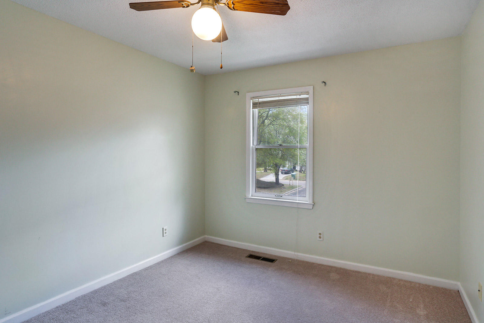 302 Springview Lane, Unit 8 Summerville, SC 29485 - Photo 19 of 25 017_1600x1067_